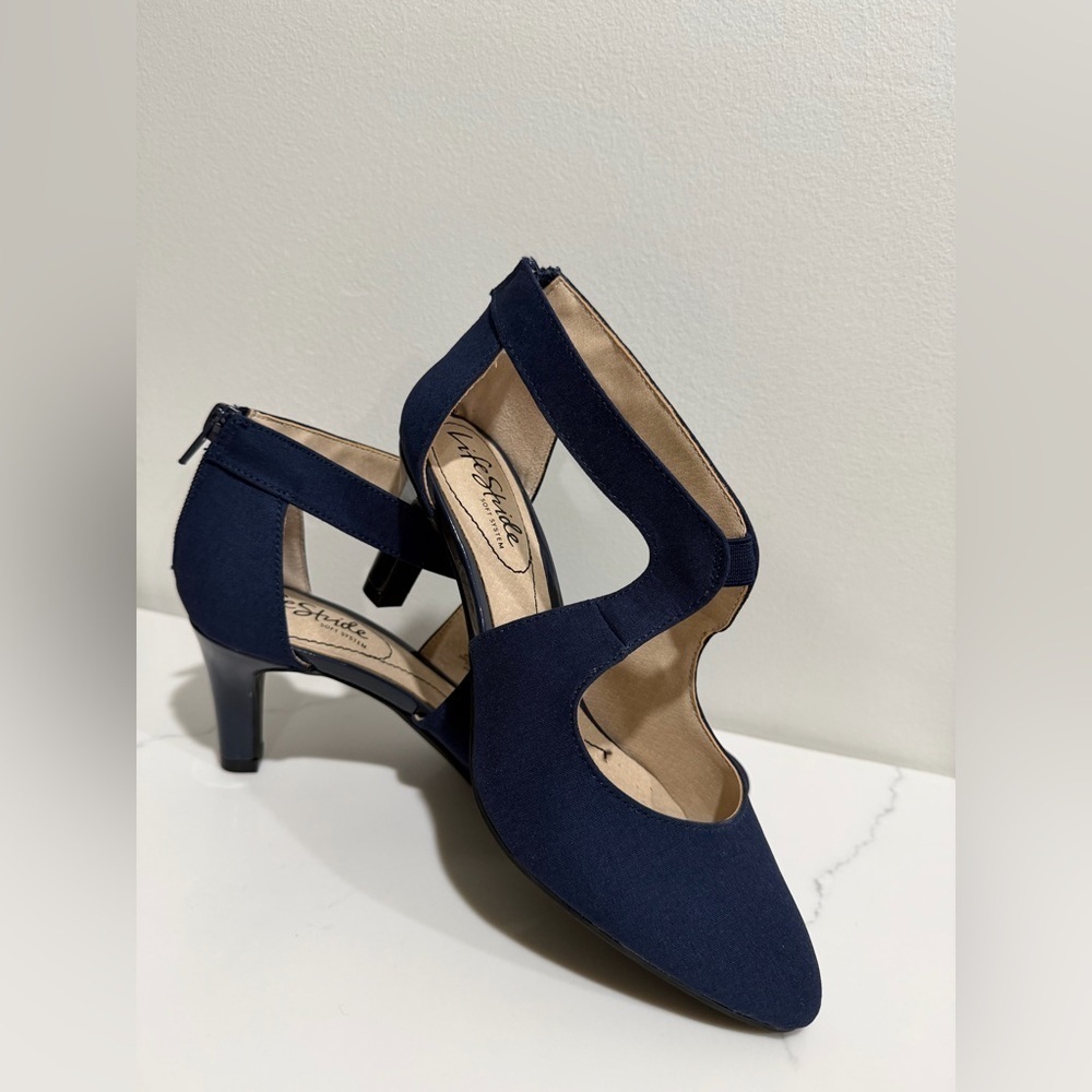 Life Stride Women's Size 6.5 Dark Blue Heels - Picture 10 of 12